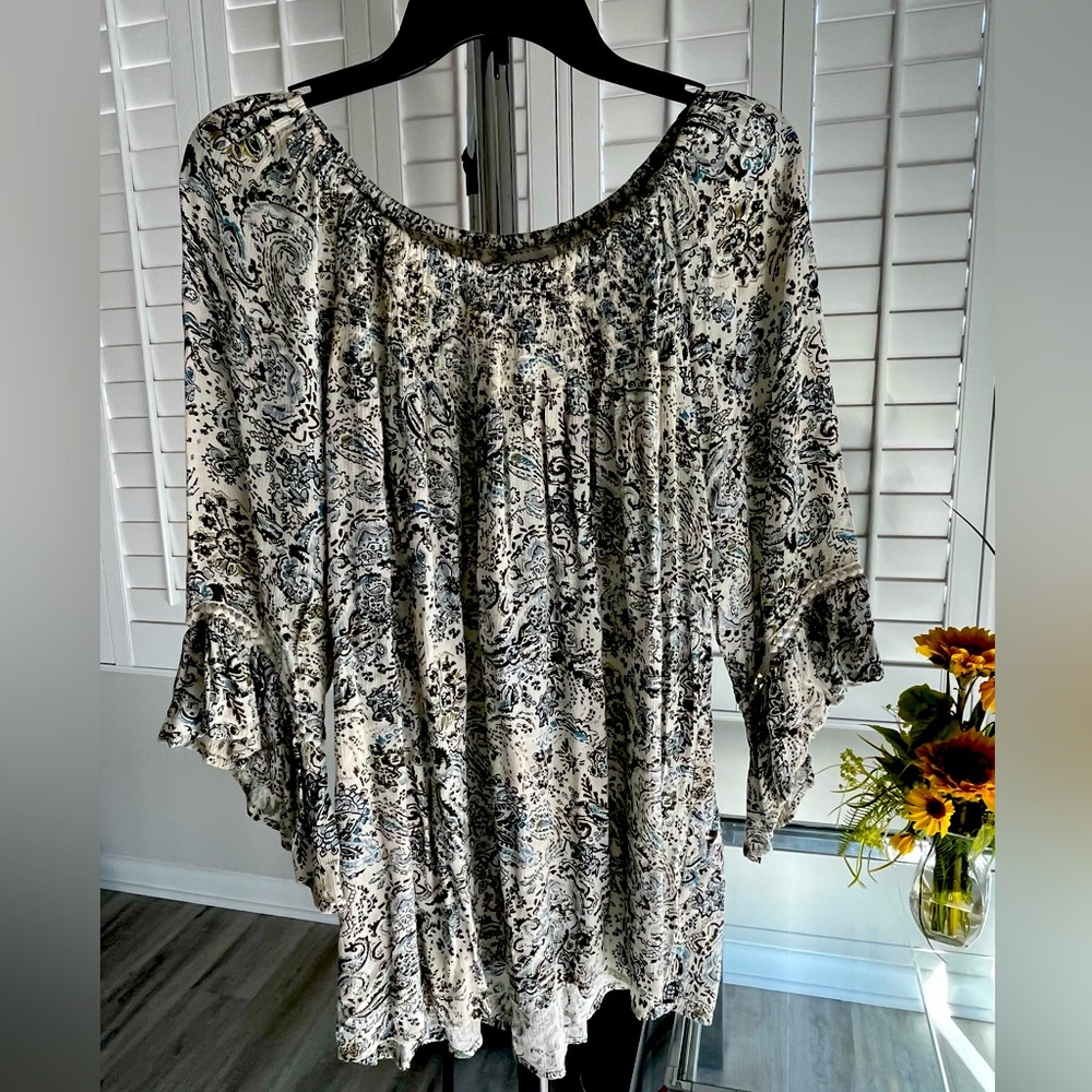 DRESS BARN WESTPORT Multi-color Peasant Style Off/On Shoulder Top Size XL